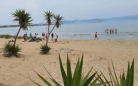 Argo Apartment 15Min From The Airport, 1Min From The Beach Artemis City Center