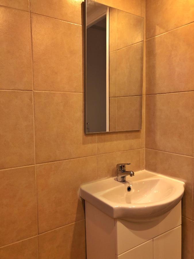 Argo Apartment 15Min From The Airport, 1Min From The Beach Artemis City Center Exterior photo